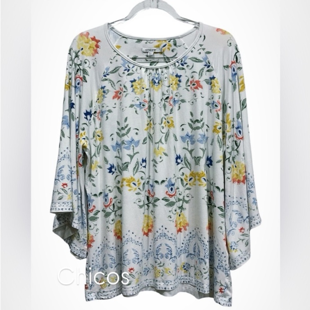 Women's Chico's floral print top - Size 3 XL